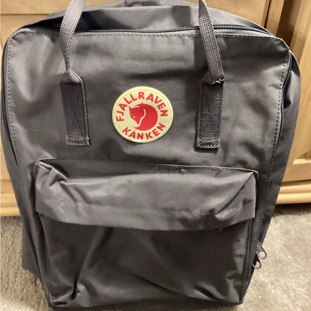 Backpack - Picture 8 of 8
